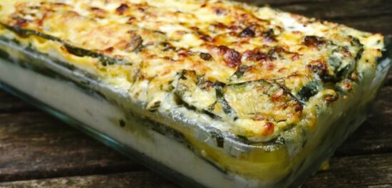 meilleure recette de lasagnes : gros plan sur les lasagnes lasagnes courgettes pesto ricotta- lameilleurecette