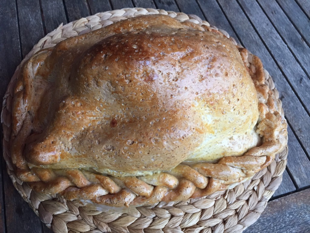 Poulet cuit en croûte de sel