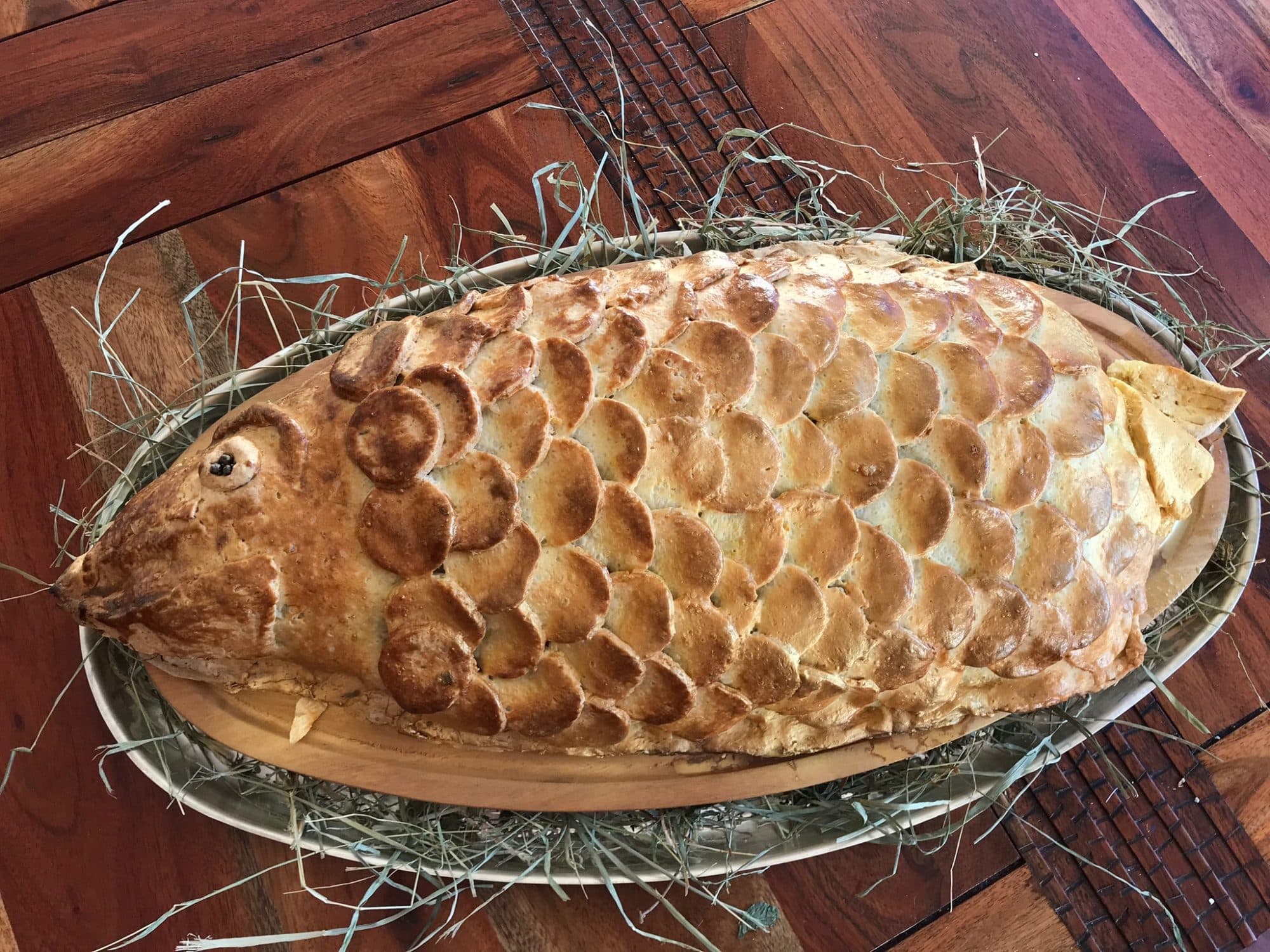 Saumon Cuit Au Foin En Croute De Sel Beurre Blanc Agrumes Fenouil